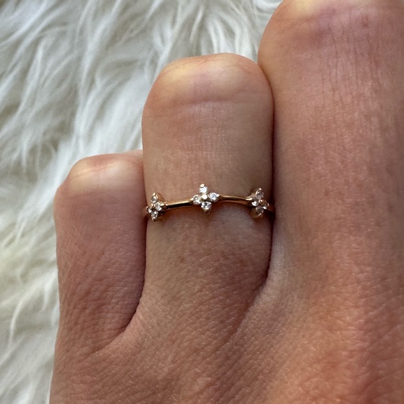 ‼️Last Chance SALE‼️ 10k rose gold diamond ring - Picture 1 of 6